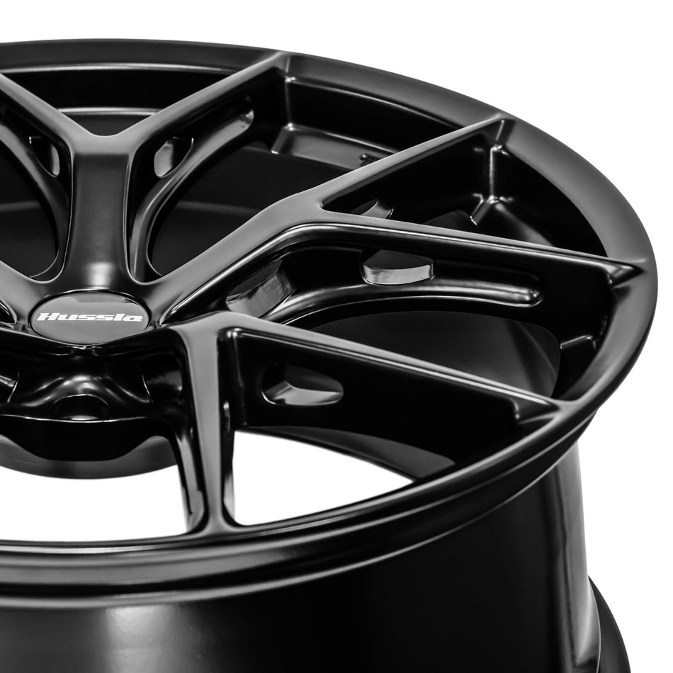 HUSSLA FORGED B6 19X8.5 5X114.3 40 MATTE BLACK